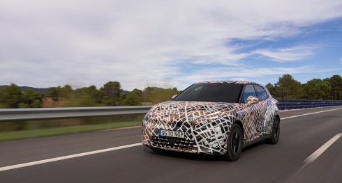 CUPRA revela o verdadeiro car�cter do seu pr�ximo autom�vel compacto urbano el�trico, o CUPRA Raval, num exclusivo test drive de pr�-s�rie