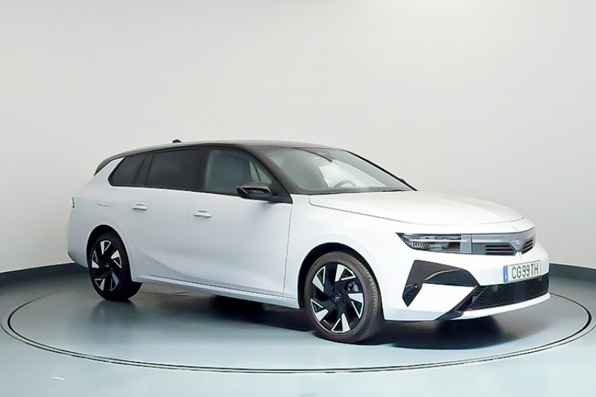 Opel ASTRA SPORTS TOURER