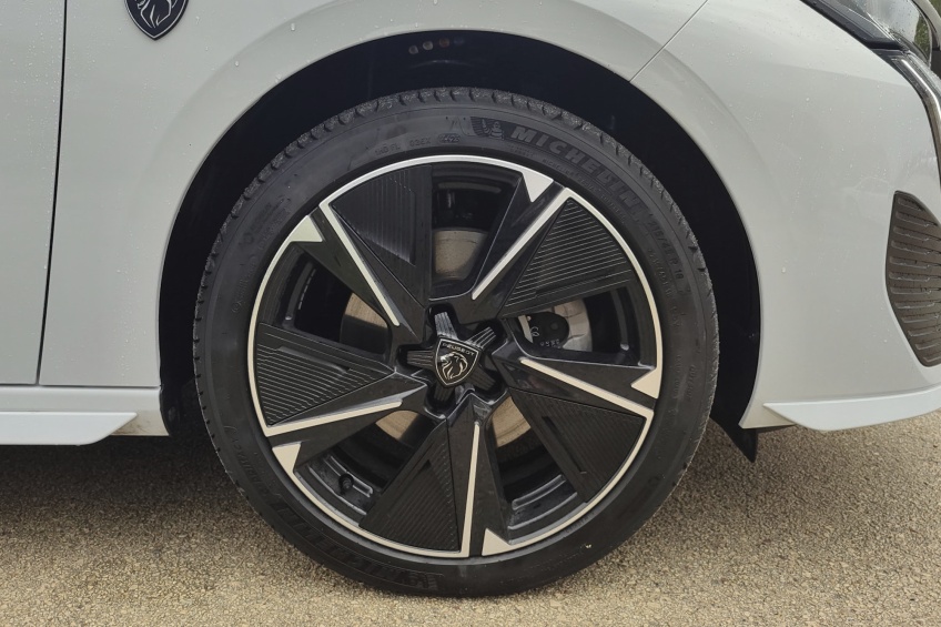 Peugeot 308 E First Edition 54KWh 156 Cv