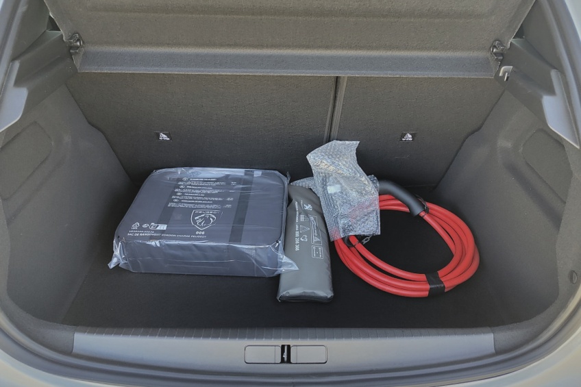 Peugeot e-208 Allure Pack 50 KWh 136 Cv