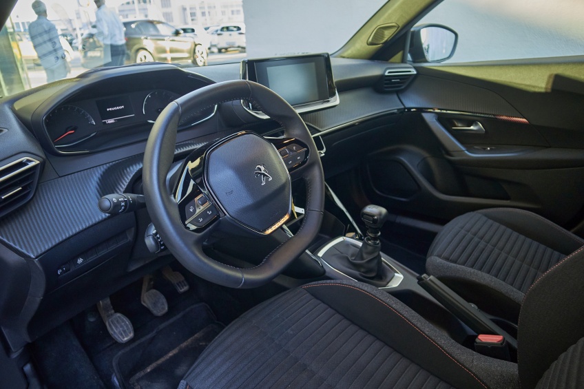 Peugeot 2008 Active 1.2 PureTech 100 Cv