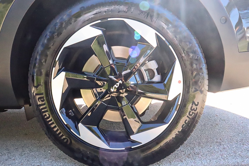 Kia SORENTO 1.6 T-GDI HEV 7L 2WD 6AT CONCEPT + SRF