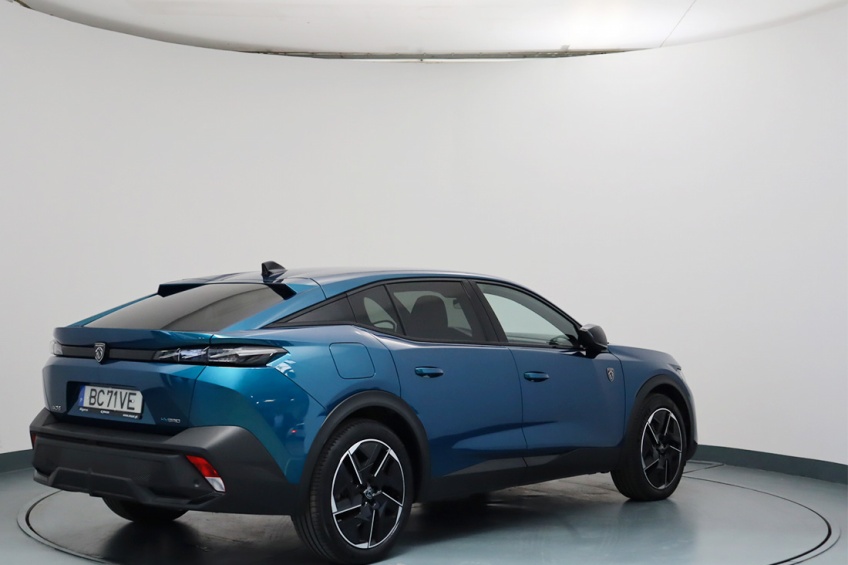 Peugeot 408 GT Plug-In Hybrid