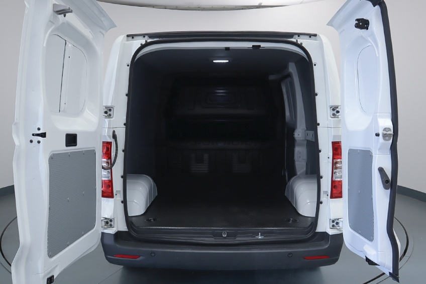 Maxus Ed3 swb FURG�O DE 4,8 M3