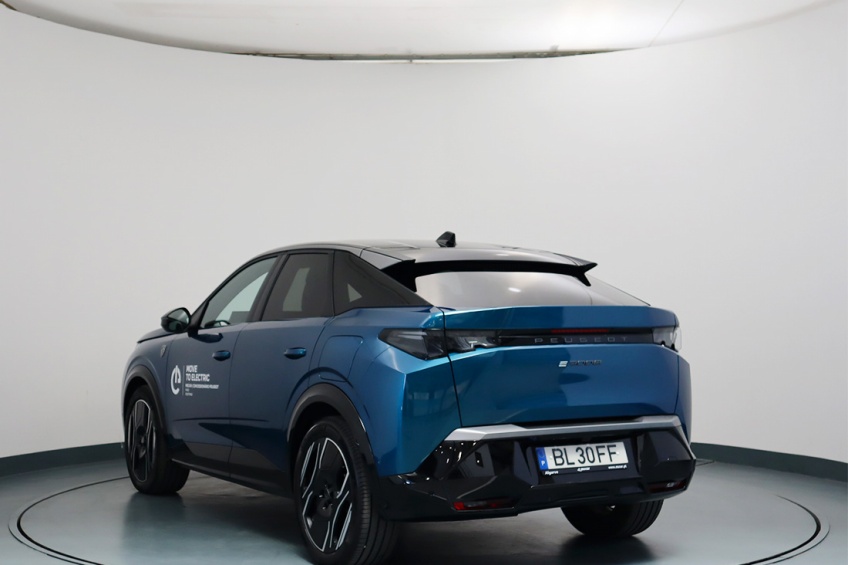 Peugeot E-3008 GT EL�TRICO 210CV 157KW BATERIA 73KWh