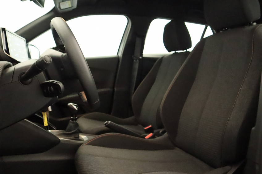 Peugeot 2008 STYLE 1.2 100 CV 5P