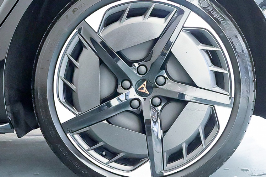 Cupra BORN 79 KWH 231 CV