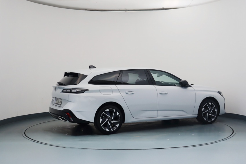 Peugeot 308SW ALL HYB 136CV e-DCS6