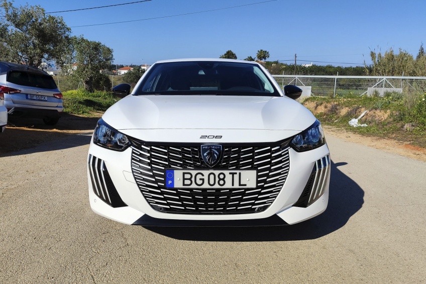 Peugeot e-208 Allure Pack 50 KWh 136 Cv