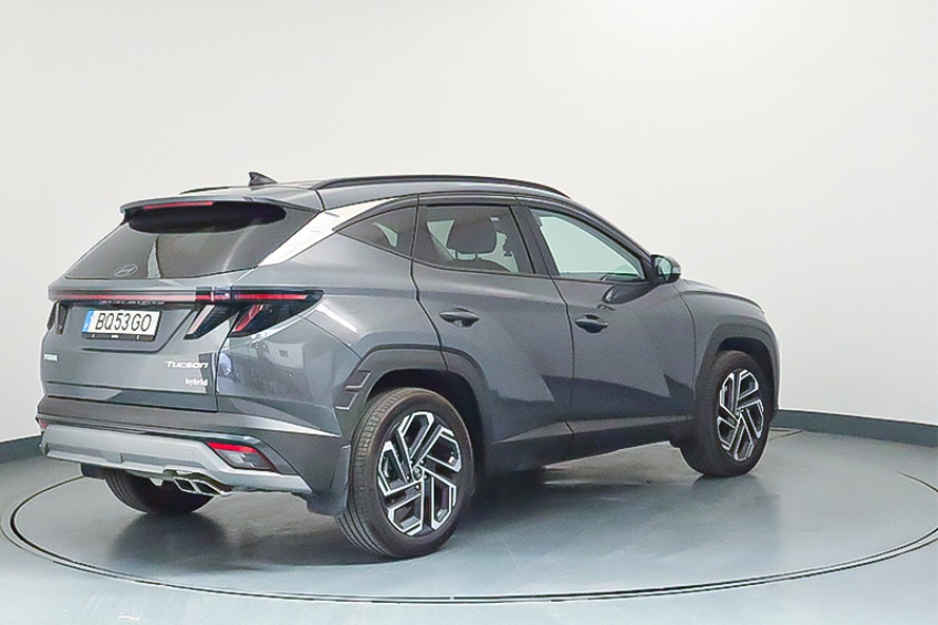 Hyundai TUCSON HYBRID