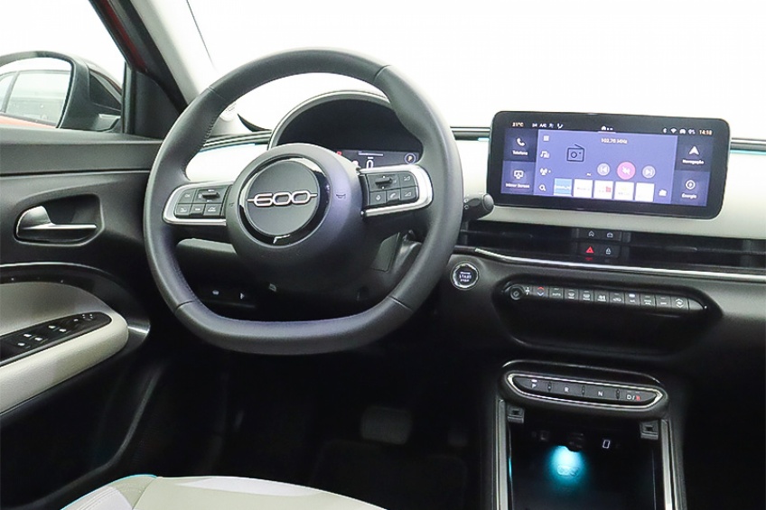 Fiat 600E EL�TRICO LA PRIMA