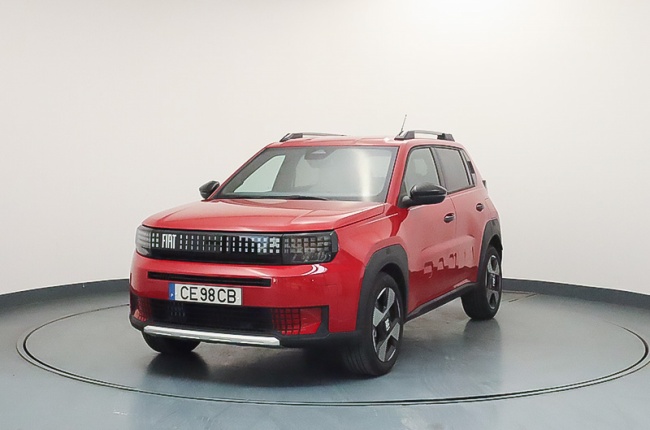 Fiat GRANDE PANDA LA PRIMA H�BRIDO