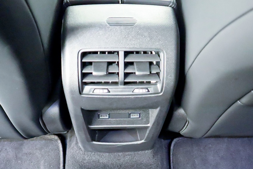 Peugeot 408 ALLURE PLUG-IN HYBRID e-EAT8