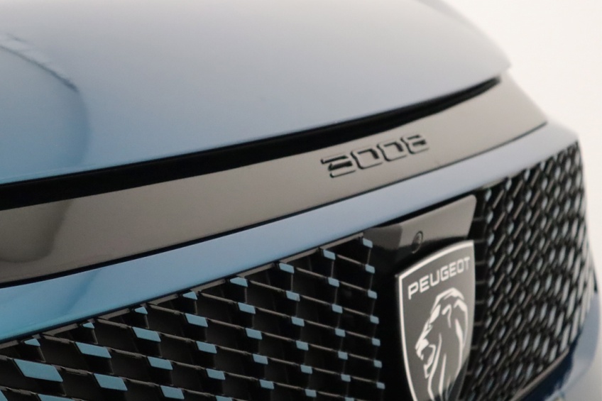 Peugeot E-3008 GT EL�TRICO 210CV 157KW BATERIA 73KWh