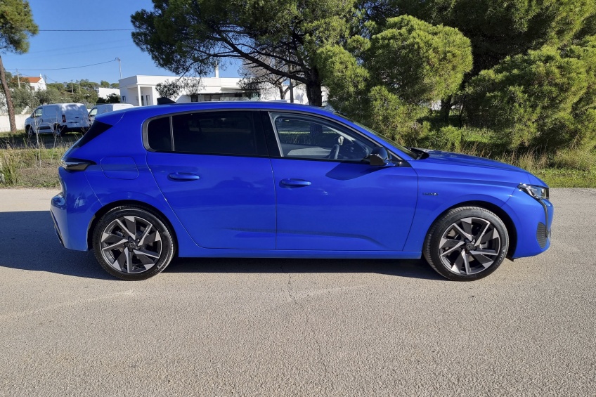 Peugeot 308 Allure Pack 1.6 Plug-In Hybrid 180 Cv e-EAT8 Auto