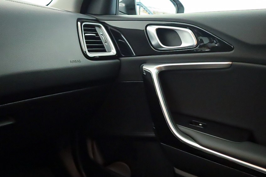 Kia XCEED 1.0T-GDi MHEV 7DCT TECH