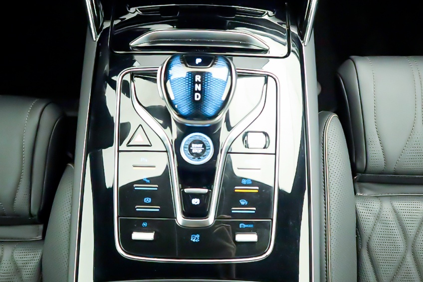 BYD TANG FLAGSHIP