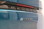Peugeot E-3008 GT EL�TRICO 210CV 157KW BATERIA 73KWh