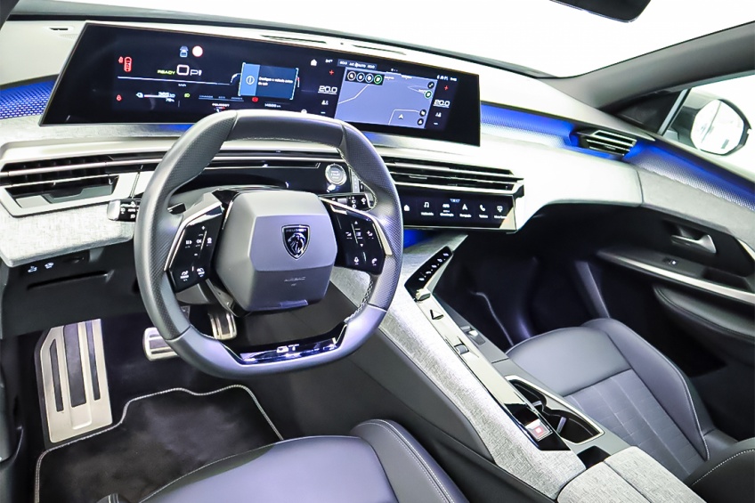 Peugeot E-5008 GT ELETRICO 210CV - BATERIA 73KWH