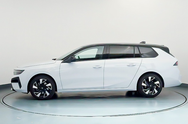 Opel ASTRA SPORTS TOURER