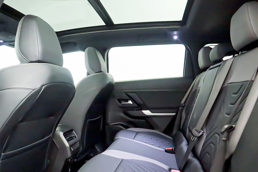 Jeep Compass Summit