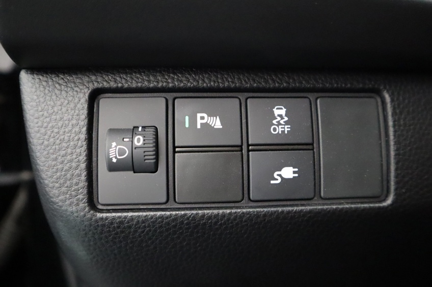 Honda E:Ny1 68.8 kWh 204 Cv