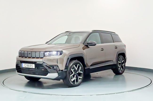 Jeep Compass Summit