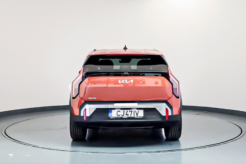 Kia EV3 TECH 82KWH