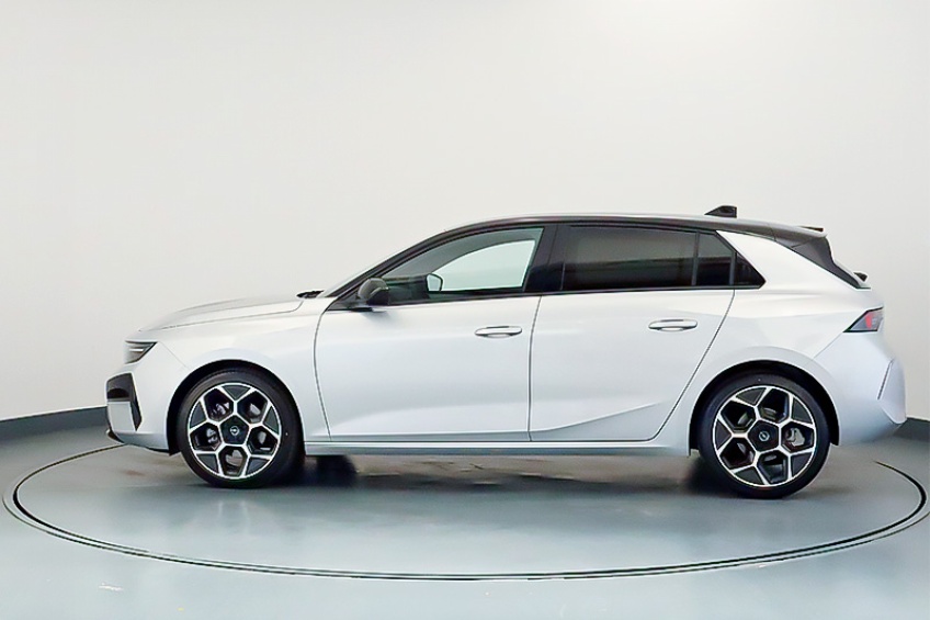 Opel ASTRA 5P GS Hybrid