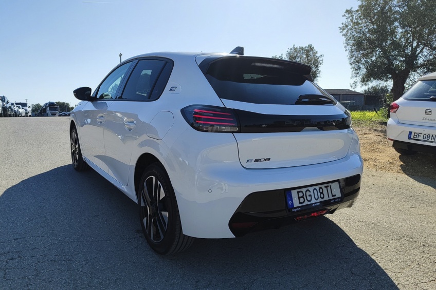 Peugeot e-208 Allure Pack 50 KWh 136 Cv