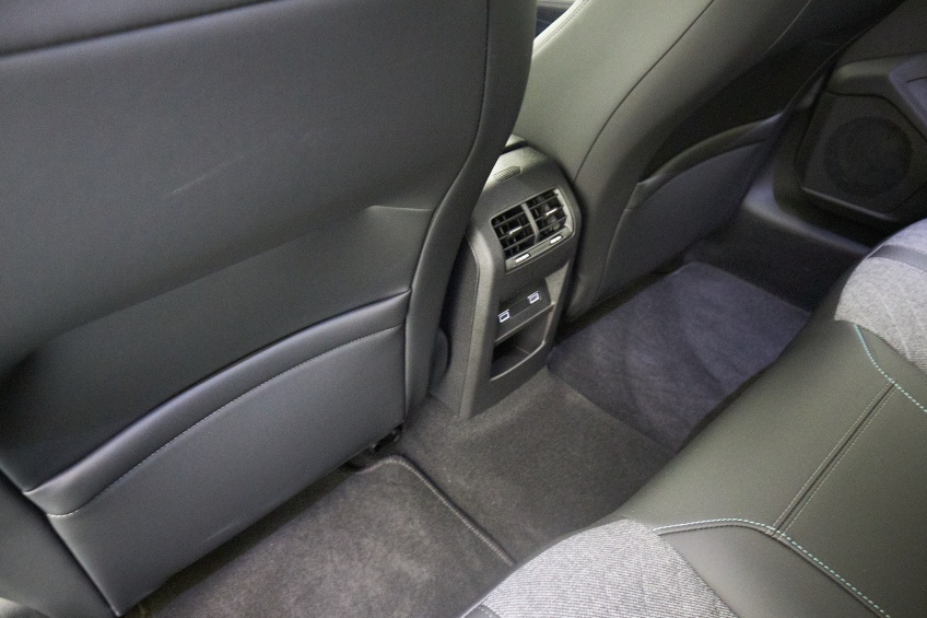 Peugeot 408 Allure Plug-In Hybrid