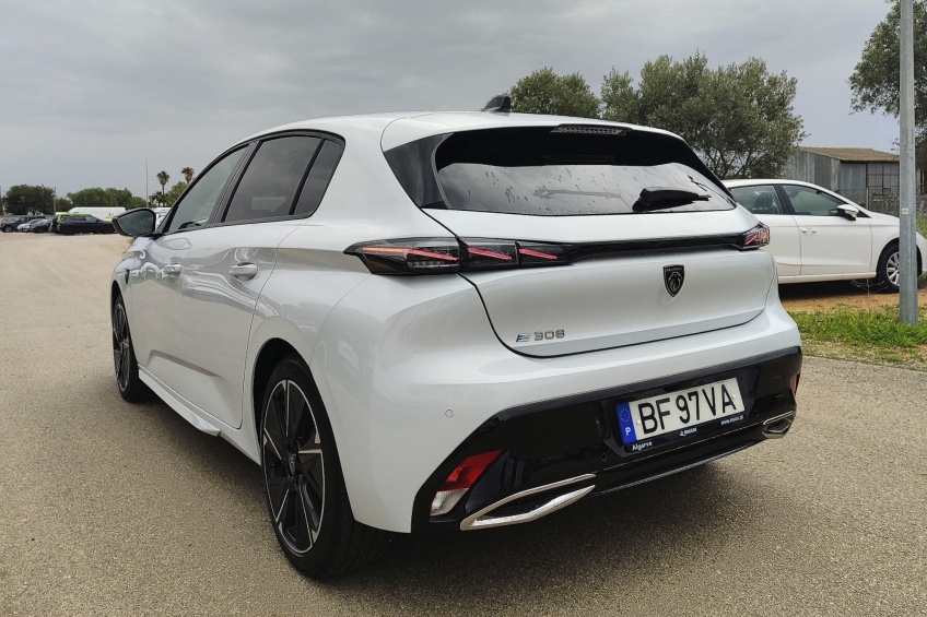 Peugeot 308 E First Edition 54KWh 156 Cv