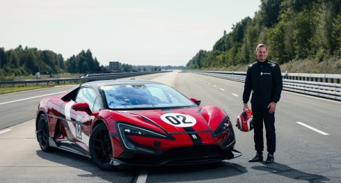 BYD Group volta a fazer hist�ria com YANGWANG U9 Xtreme a tornar-se o ve�culo de produ��o em s�rie mais r�pido do mundo, com velocidade m�xima de 496,22 km/h