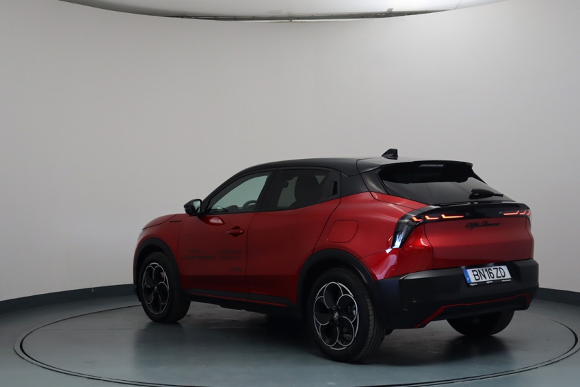 Alfa Romeo Junior Elettrica Speciale 156Cv 50kWh FWD