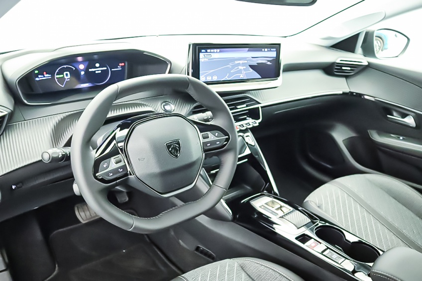 Peugeot E-208 ALLURE ELETRICO 156CV - BATERIA 51 KWH