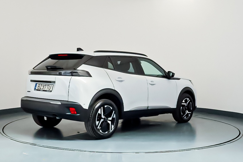 Peugeot 2008 ALLURE 1.2 GASOLINA 100CV