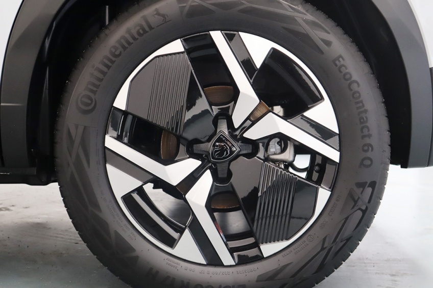 Peugeot E-2008 ALL 156CV(115KW)-BATERIA 54KWH