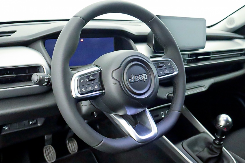 Jeep AVENGER MHEV SUMMIT