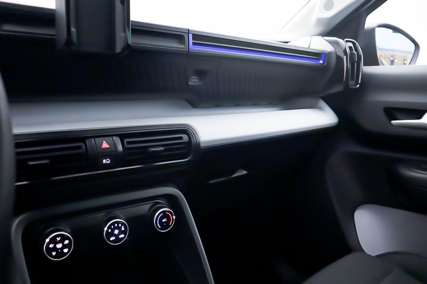 Citro�n �-C3 113CV COM BATERIA 44KWH