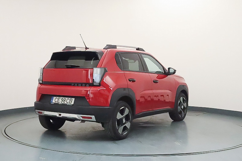 Fiat GRANDE PANDA LA PRIMA H�BRIDO