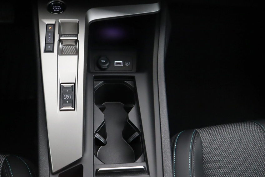 Peugeot 308SW ALL HYB 136CV e-DCS6