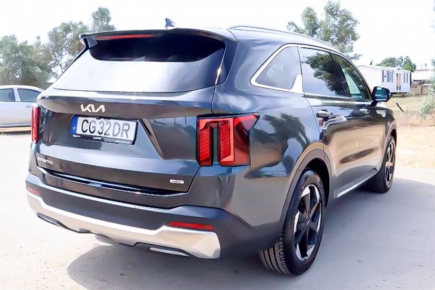Kia SORENTO HEV 2WD 6AT CONCEPT+SRF