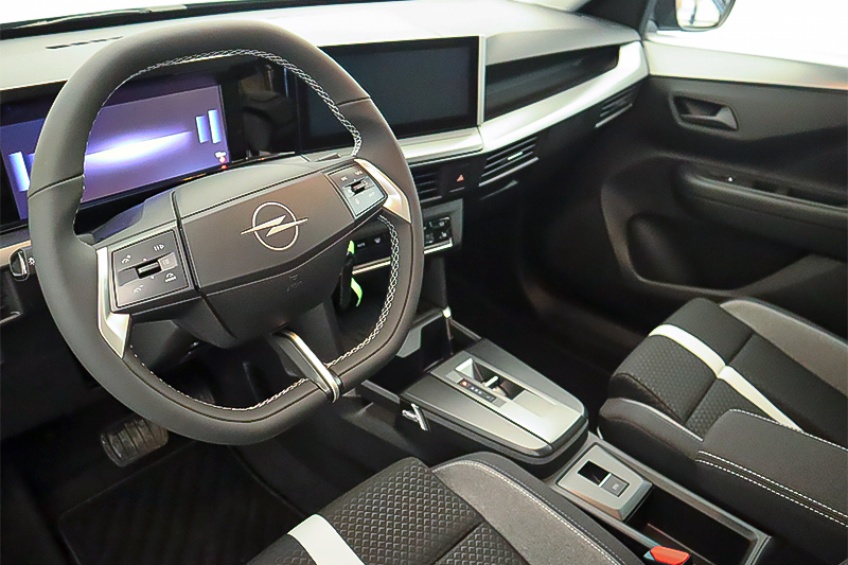 Opel FRONTERA HYBRID EDT 1.2T 145CV