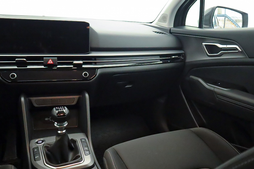 Kia SPORTAGE 1.6T-GDi 6MT DRIVE