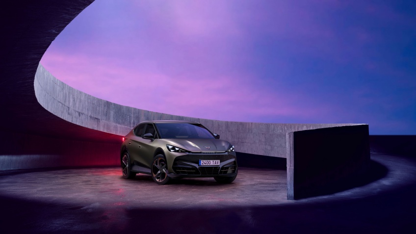 CUPRA Tavascan apura o seu lado emocional com novas op��es e detalhes arrojados.