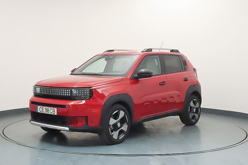 Fiat GRANDE PANDA LA PRIMA H�BRIDO