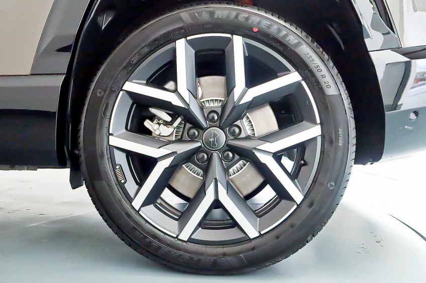 Jeep Compass Summit