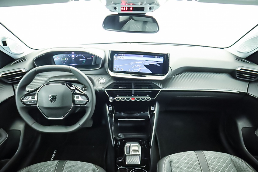 Peugeot E-208 ALLURE ELETRICO 156CV - BATERIA 51 KWH