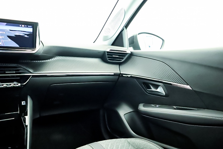 Peugeot E-208 ALLURE ELETRICO 156CV - BATERIA 51 KWH