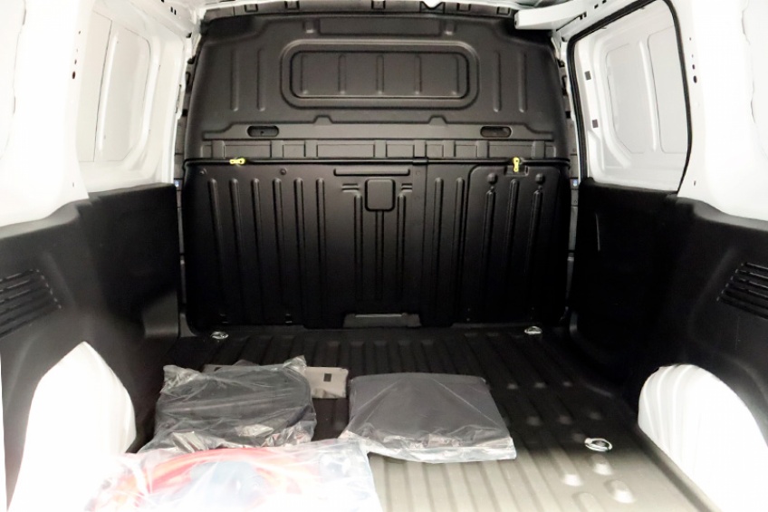 Peugeot E-PARTNER STANDARD ELETRICO 136CV - BATERIA 50KWH